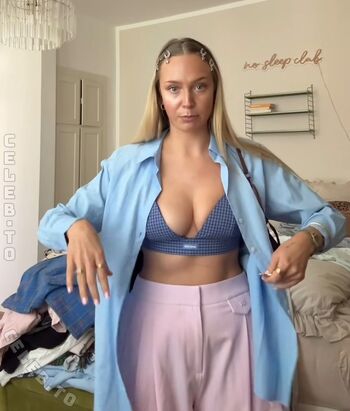 Full leaked Caramella page private onlyfans photo