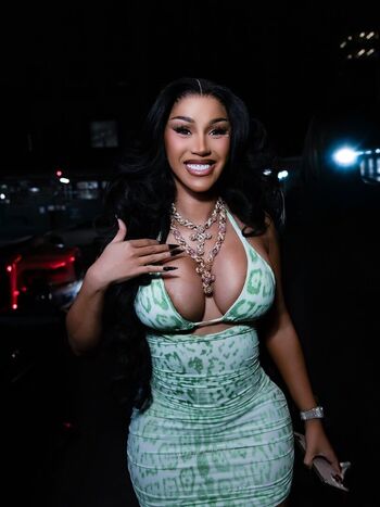 Full leaked Cardi b page private onlyfans photo