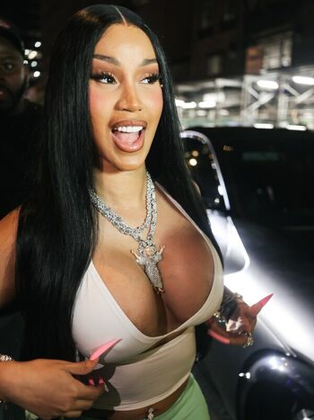 Full leaked Cardi b page private onlyfans photo