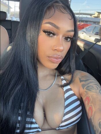 Full leaked Carenavonchae private onlyfans photo