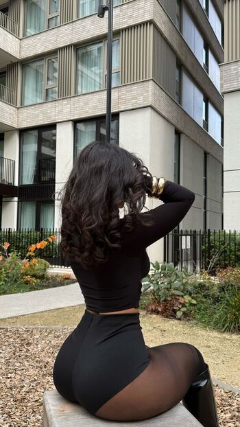 Full leaked Carla alison page private onlyfans photo