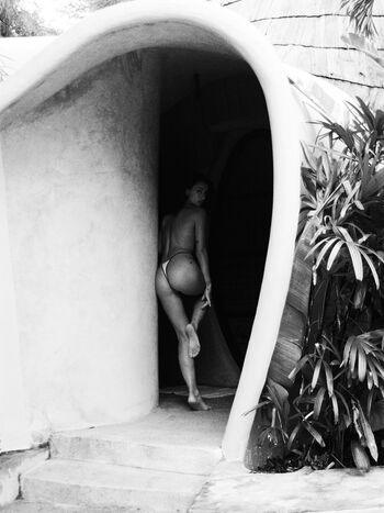 Full leaked Carla guetta page private onlyfans photo