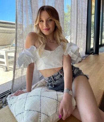 Full leaked Carla lazzari private onlyfans photo