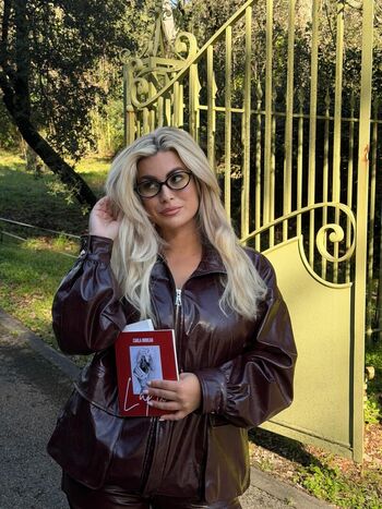 Full leaked Carla moreau private onlyfans photo