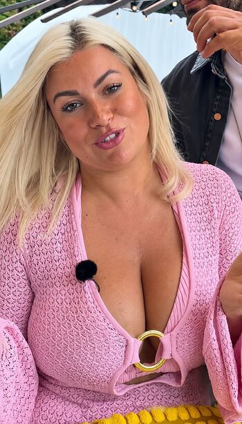 Full leaked Carla moreau private onlyfans photo