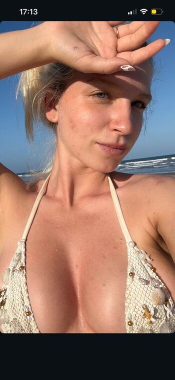 Full leaked Carla voicu private onlyfans photo