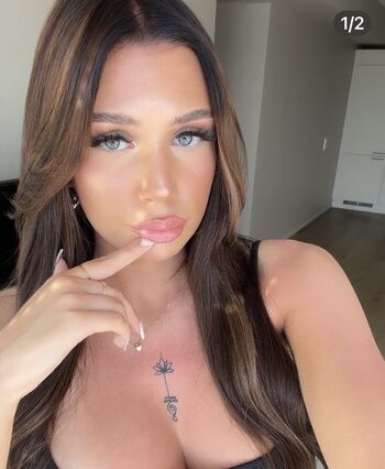 Full leaked Carlaawa private onlyfans photo