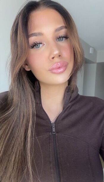 Full leaked Carlaawa private onlyfans photo