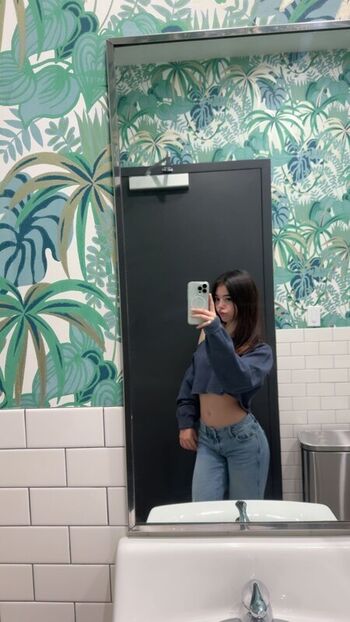 Full leaked Carly janae private onlyfans photo