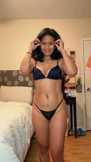 Full leaked Carmela sherwood private onlyfans photo