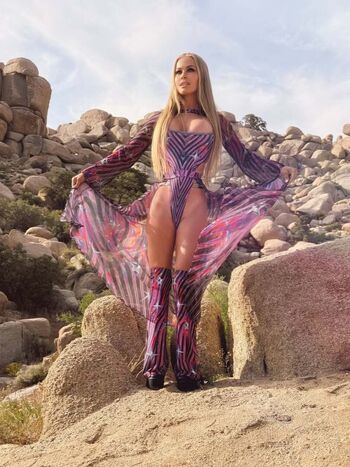 Full leaked Carmen electra private onlyfans photo