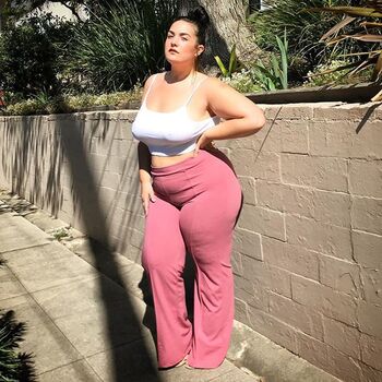 Full leaked Carmenrene private onlyfans photo