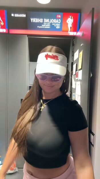 Full leaked Caroline shiery private onlyfans photo