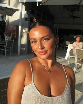 Full leaked Caroline smith private onlyfans photo