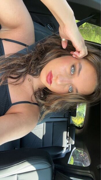 Full leaked Carolinefbyron private onlyfans photo