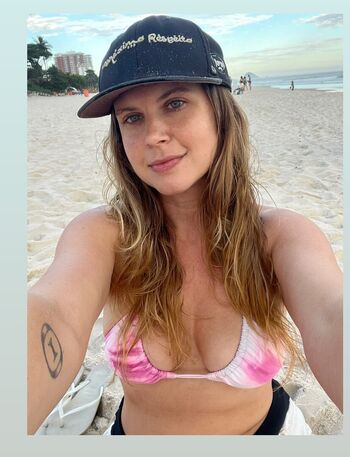 Full leaked Carolinie figueiredo private onlyfans photo