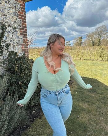 Full leaked Carys whittaker private onlyfans photo