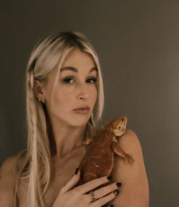 Cassie Popcorn (Popcorn In Bed) - Cassie Tremblay