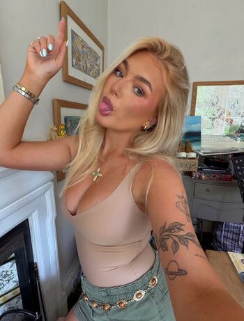 Full leaked Cassiedavidsonx private onlyfans photo