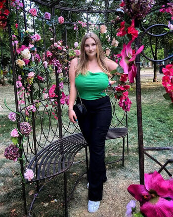 Full leaked Catargiuadriana private onlyfans photo