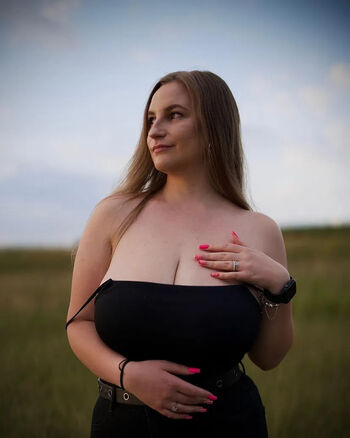 Full leaked Catargiuadriana private onlyfans photo