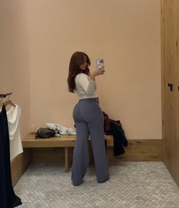 Catherine Mcbroom / Catherine Paiz