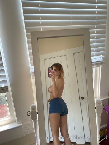 Full leaked Cchherrrybombb private onlyfans photo