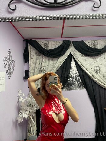 Full leaked Cchherrrybombb private onlyfans photo