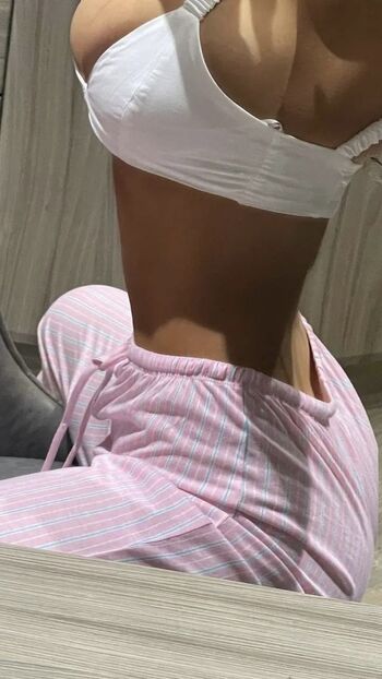 Full leaked Cchloerose private onlyfans photo