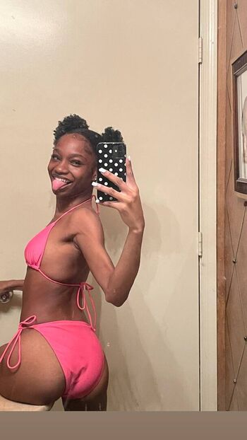 Full leaked Cecee private onlyfans photo