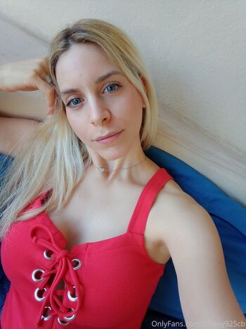 Full leaked Celinebbyx private onlyfans photo