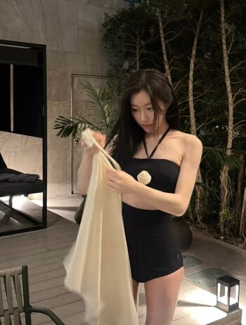 Full leaked Chaeryeong private onlyfans photo