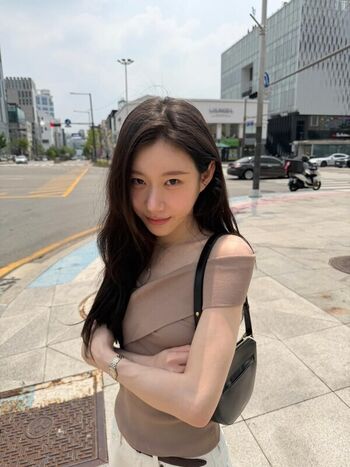 Full leaked Chaeryeong private onlyfans photo