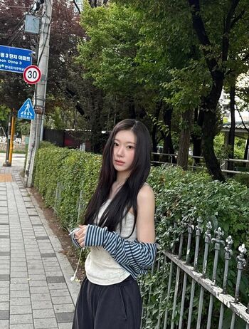 Full leaked Chaeryeong private onlyfans photo