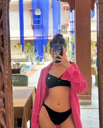 Full leaked Chandni solanki private onlyfans photo