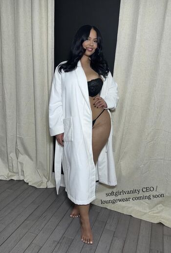 Full leaked Chanel realyaschanel private onlyfans photo