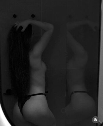Full leaked Chapardanais lulu private onlyfans photo