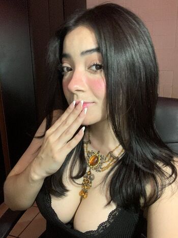 Full leaked Chaparrita linda private onlyfans photo