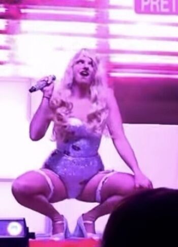 Charity Eden / Taylor Swift Impersonator