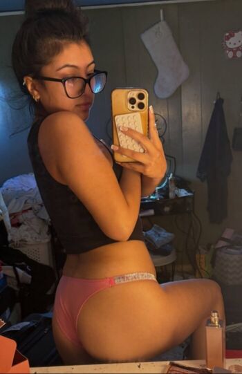 Full leaked Charleneee private onlyfans photo
