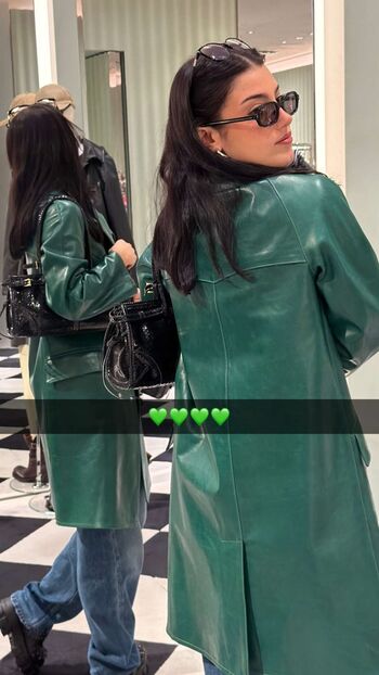 Full leaked Charli d amelio page private onlyfans photo