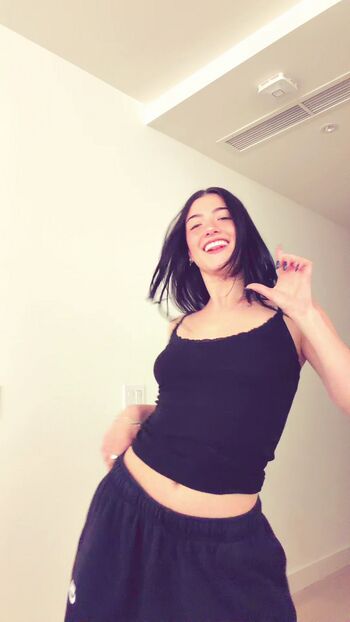 Full leaked Charli d amelio page private onlyfans photo