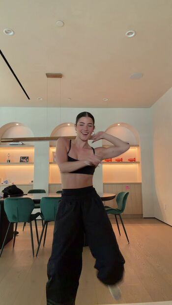 Full leaked Charli d amelio page private onlyfans photo