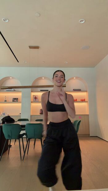 Full leaked Charli d amelio page private onlyfans photo