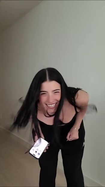 Full leaked Charli d amelio page private onlyfans photo