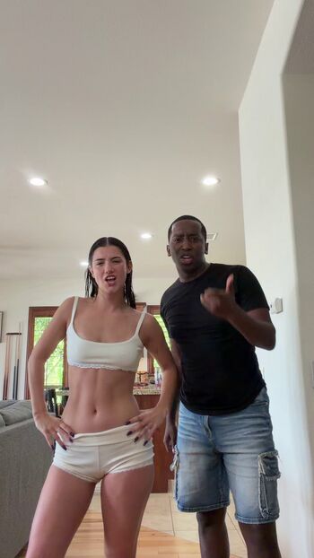 Full leaked Charli d amelio page private onlyfans photo