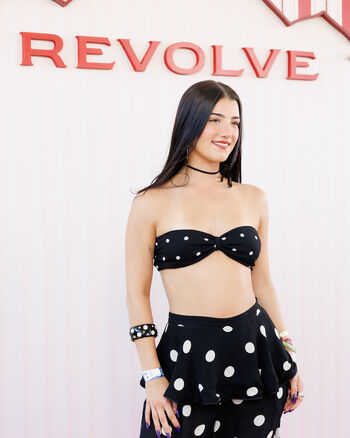 Full leaked Charli d amelio private onlyfans photo