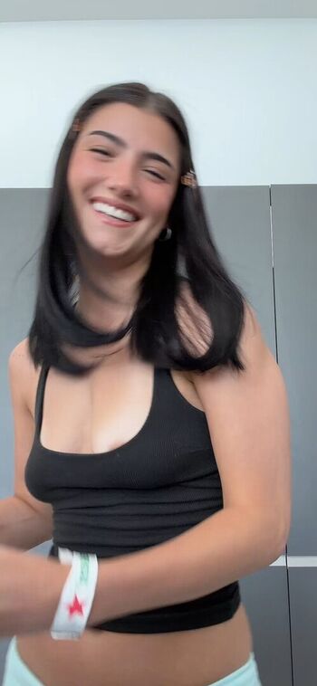Full leaked Charli d amelio page private onlyfans photo