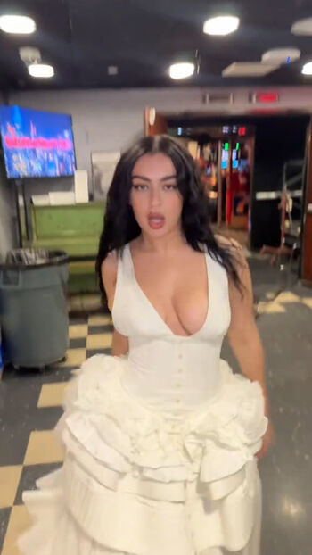 Full leaked Charli xcx private onlyfans photo