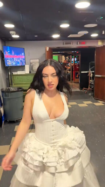 Full leaked Charli xcx private onlyfans photo